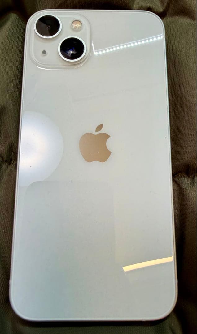 Apple iPhone 13 スターライト 本体　126GB SIMフリー