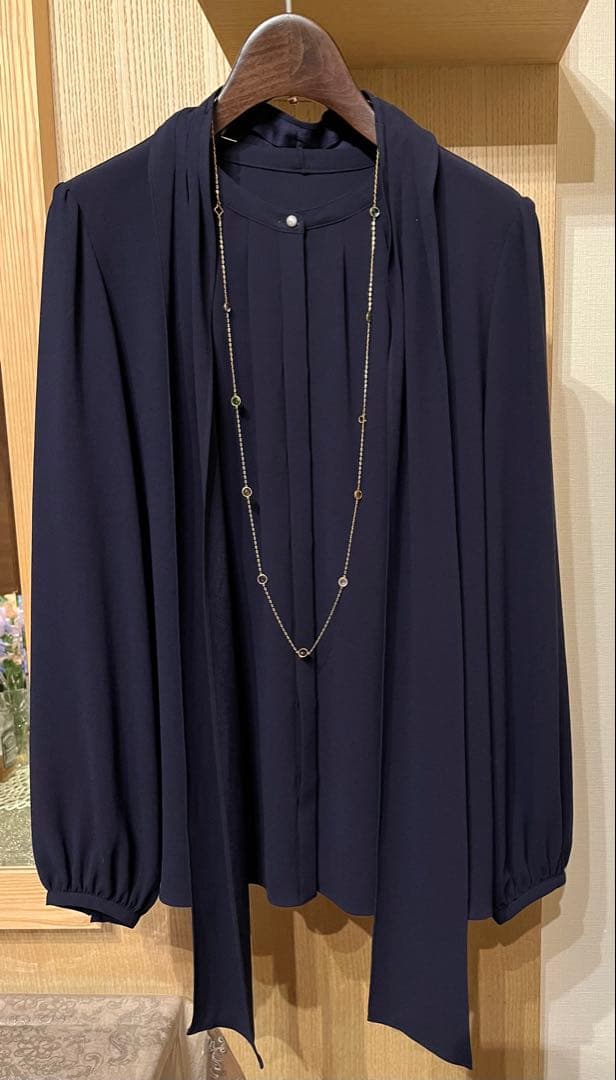 新品タグ付き　ANAYI バックサテンボウタイブラウス　38