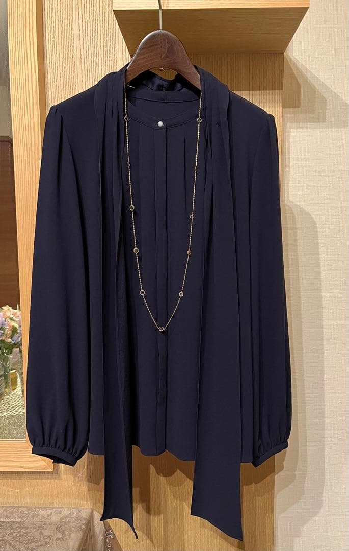 新品タグ付き　ANAYI バックサテンボウタイブラウス　38