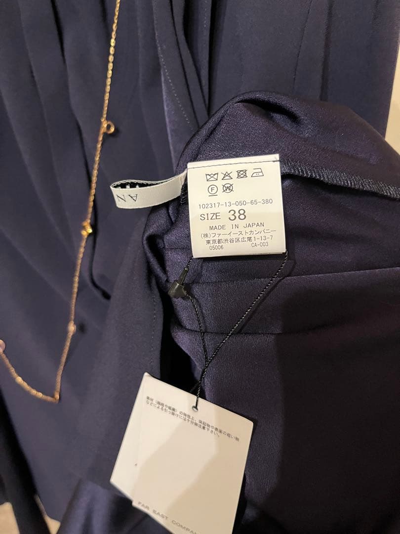 新品タグ付き　ANAYI バックサテンボウタイブラウス　38