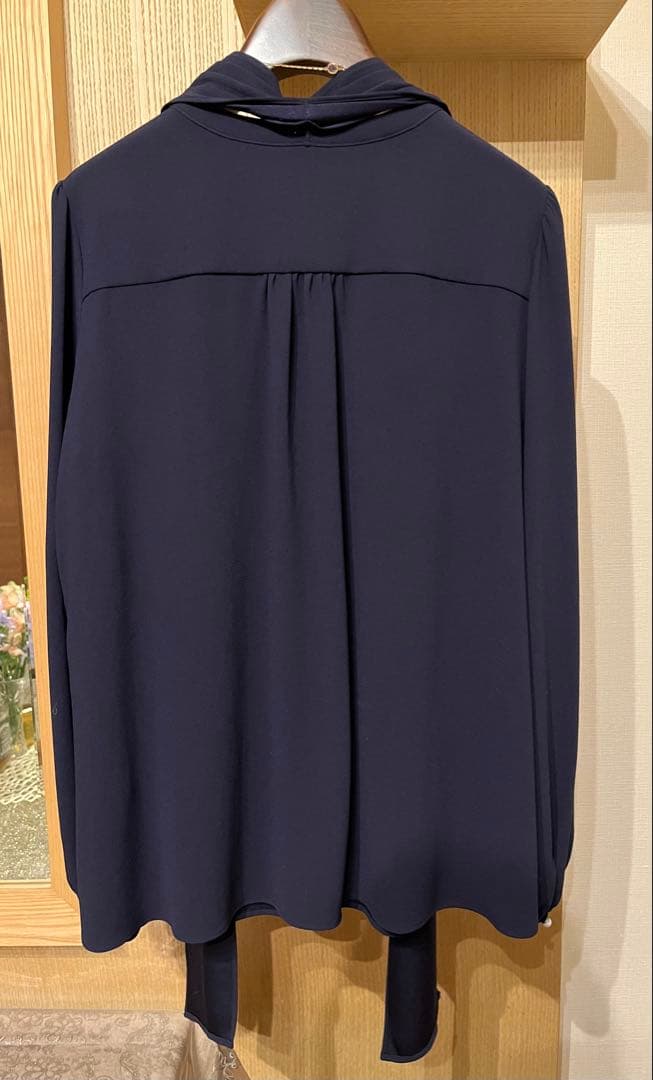 新品タグ付き　ANAYI バックサテンボウタイブラウス　38