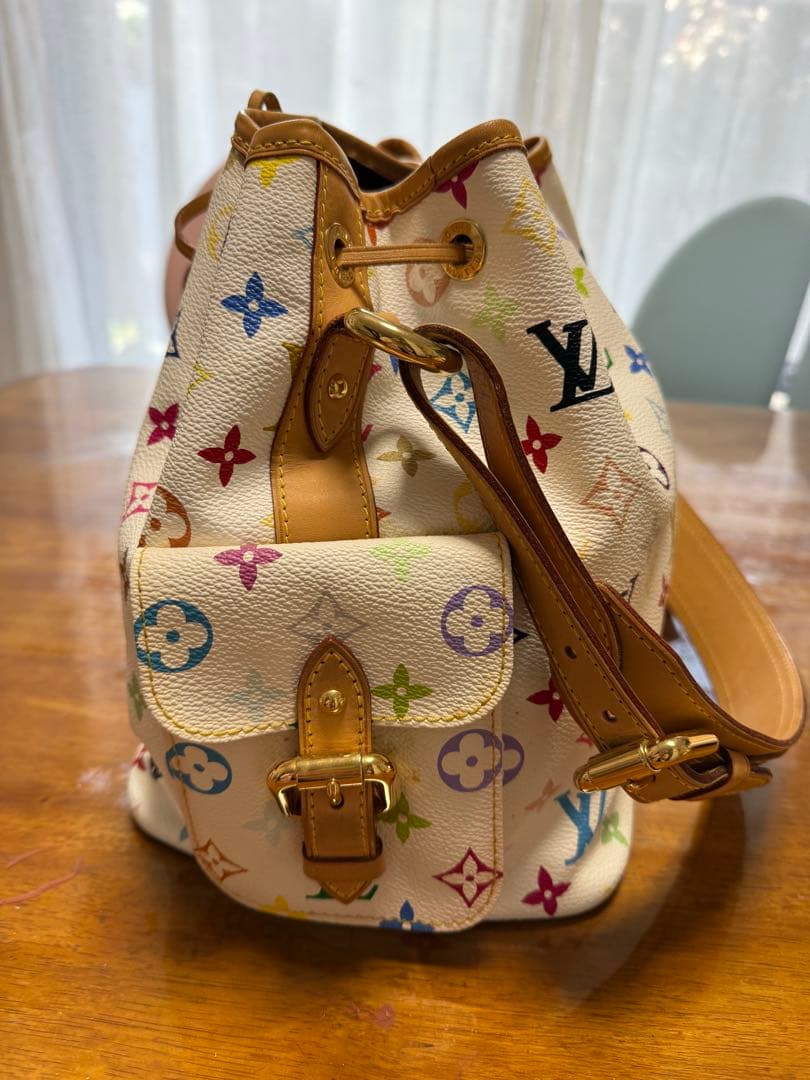 Louis Vuitton バケットバッグ ホワイト/マルチカラー