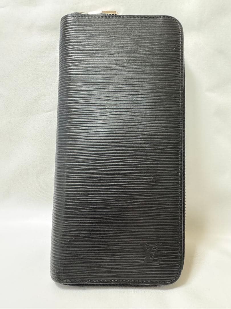 ルイヴィトンLOUIS VUITTON エピジッピーウォレット