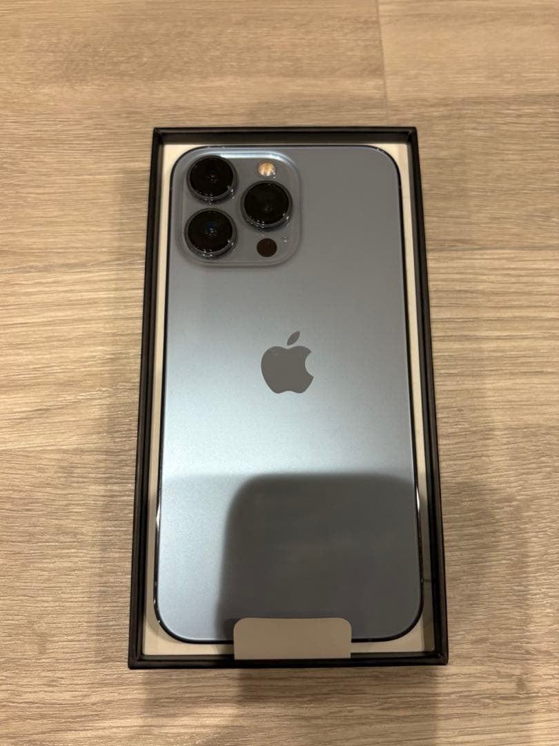 iPhone 13pro 256GB シエラブルー　付属品全て有り