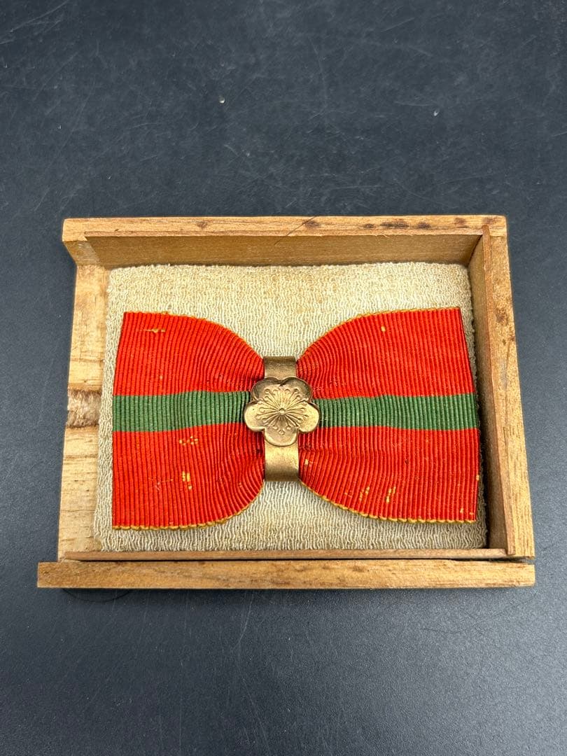 李王家 李花紋徽章 梅花徽章 勲章 記章 朝鮮 李氏朝鮮王家 大韓帝国皇帝家