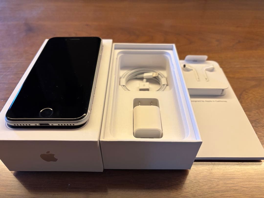 ⭐️iPhone SE 第2世代 64GB ホワイト SIMフリー⭐️超美品⭐️