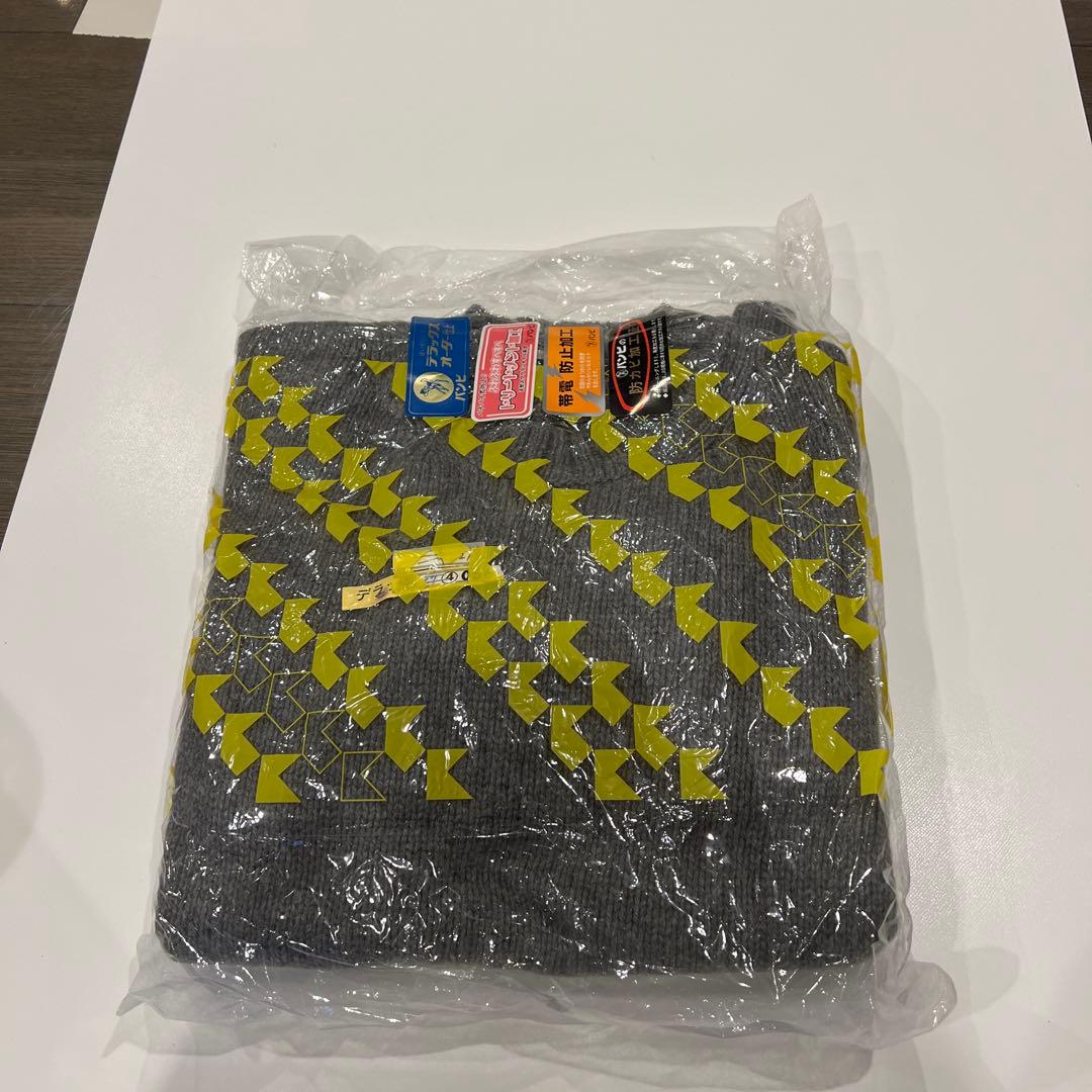 【近日削除】nomiamo（ノミアモ）　カシミアクルーネックセーター