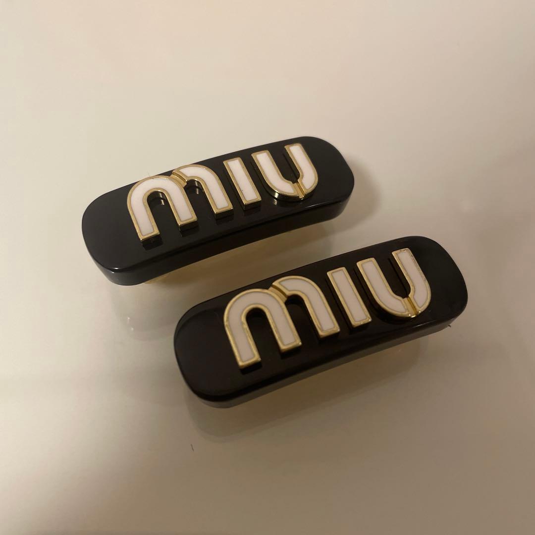 【専用】AKIページ ミュウミュウプレックスxメタルヘアクリップ正規品