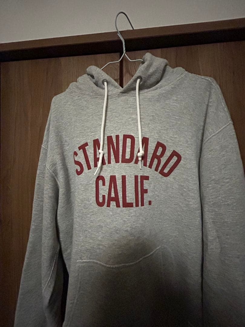 STANDARD CALIF. フード付きパーカー グレーM
