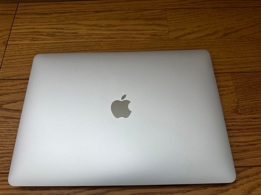 Apple MacBook Air シルバー　M1 16GB