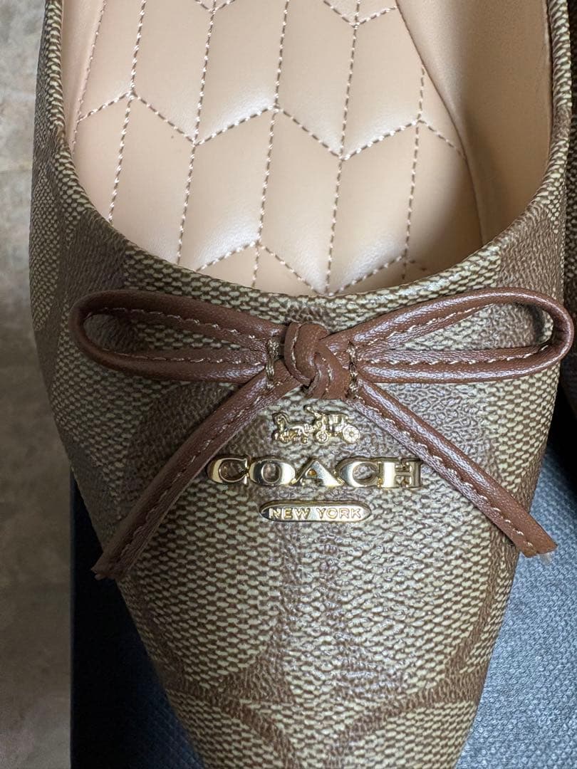 【ほぼ未使用】COACH ローヒール パンプス