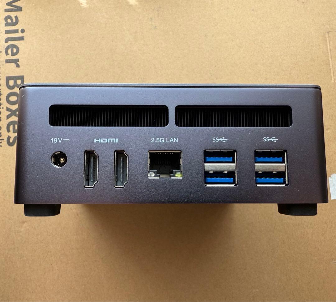 週末値引中 UM790 Pro 7940HS 64GB 1TB