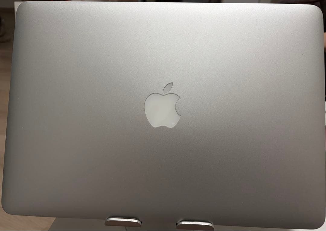 MacBook Air(13 inch, 2017) 充電器付き