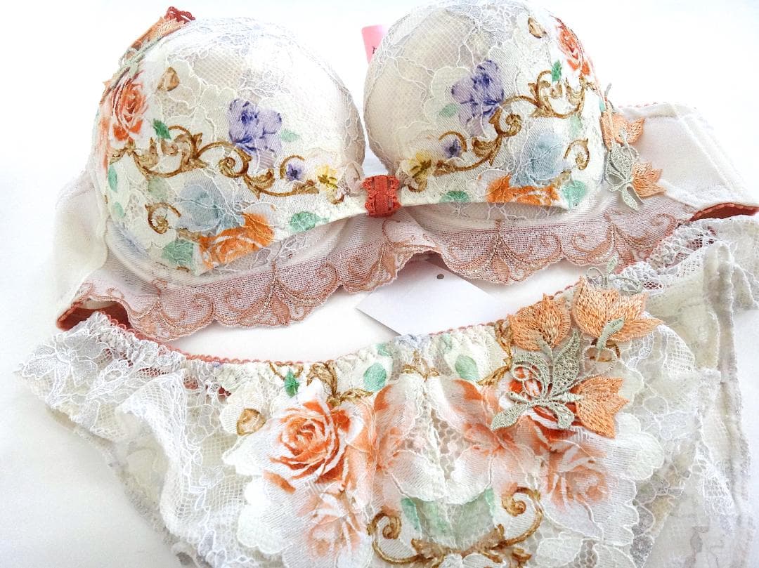 ワコール ルジェ ブラジャーD70 & ソングショーツML 白オレンジ花柄