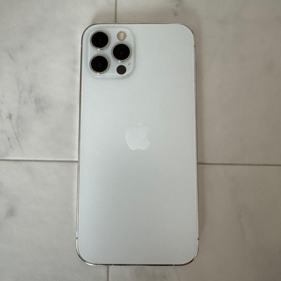 アイフォン iPhone12pro シルバー 本体　（カメラジャンク）