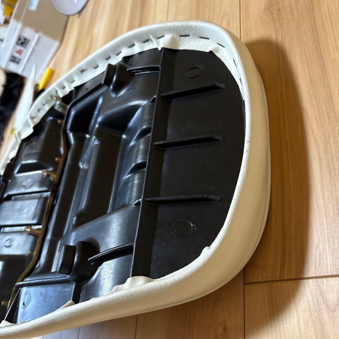 ゼファーx シート　白　タックロール