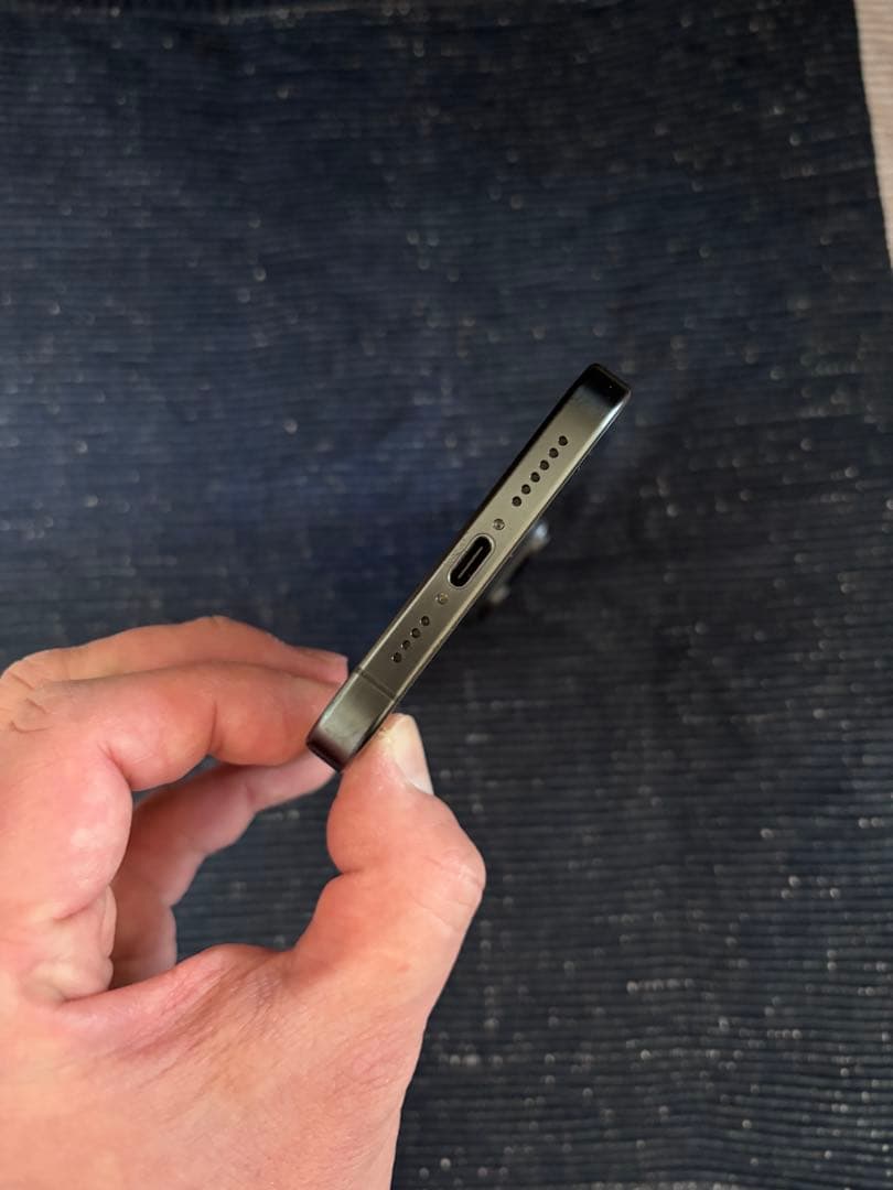 iPhone15 Pro Max 1TB 　US版　中古　シャッター音無し！①