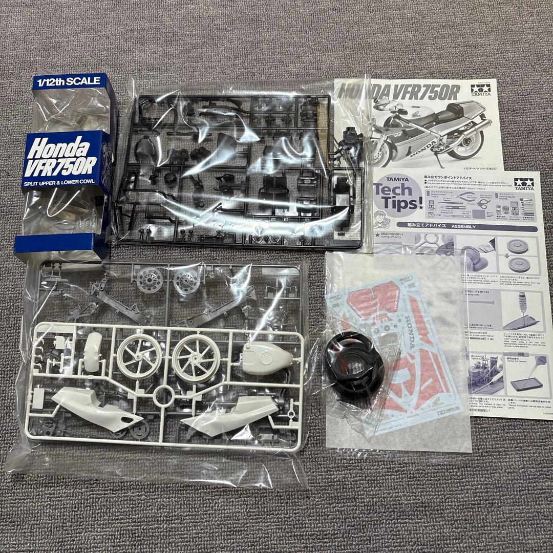 タミヤ 1/12 NSR500’84 HONDA NR VFR750R