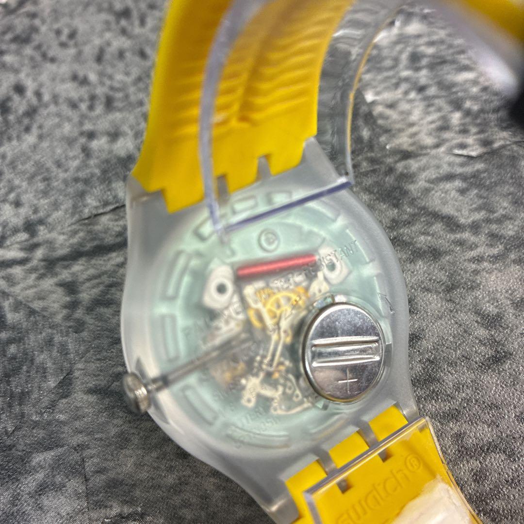 美品　スウォッチ　スヌーピー　ピーナッツ　時計　イエロー　チャーリーブラウン