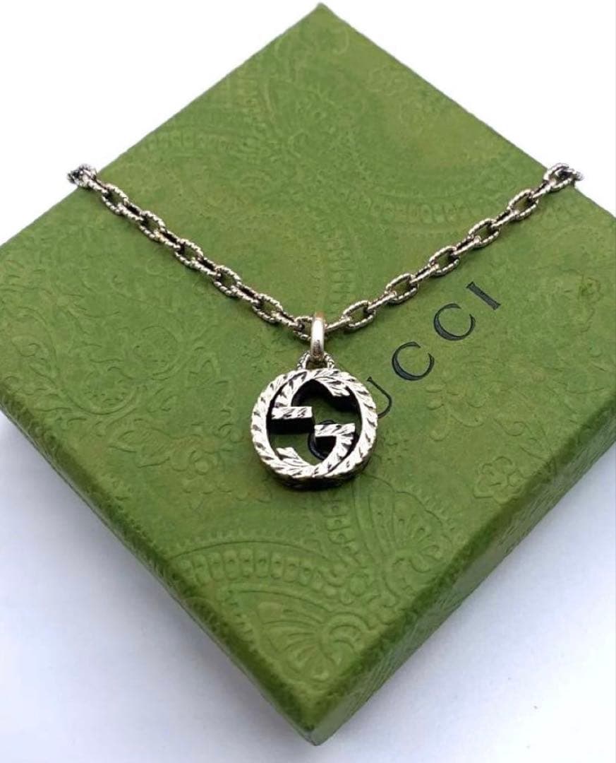 GUCCI ネックレス インターロッキング　アラベスク　いぶし銀　GG