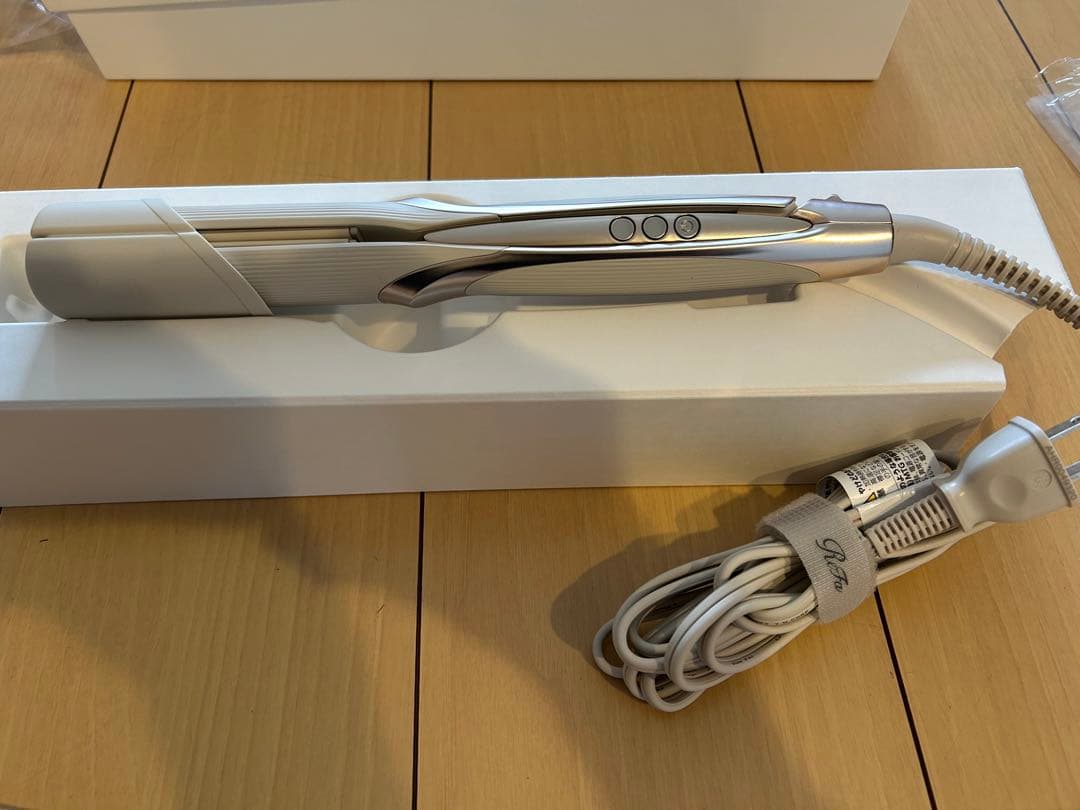 ReFa STRAIGHT IRON PRO アイボリー保証書付〜2026.10