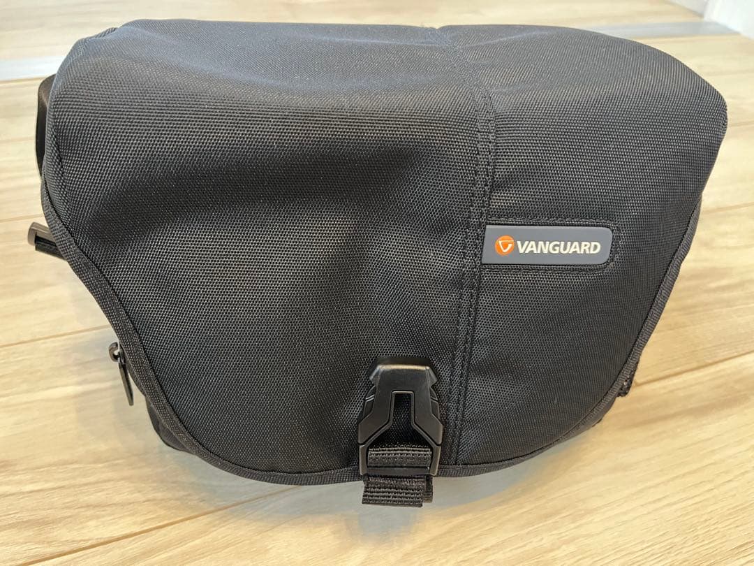 Canon EOS Kissx9 デジタル一眼レフカメラ