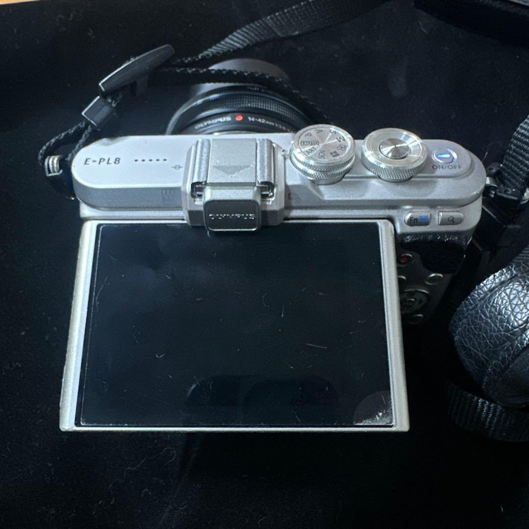 OLYMPUS PEN E-PL8 ボディ ジャンク 液晶表示不良 撮影可
