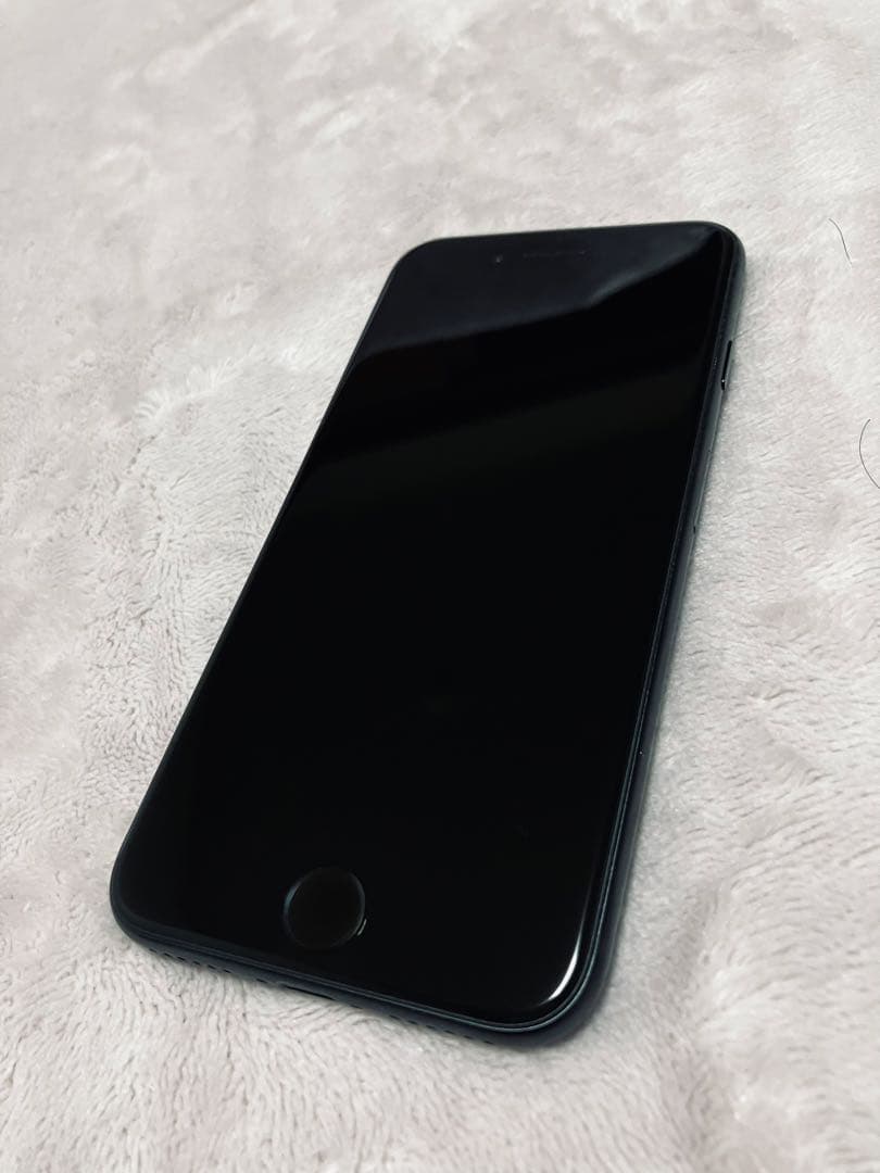 iPhone SE3 128GB ミッドナイト 美品