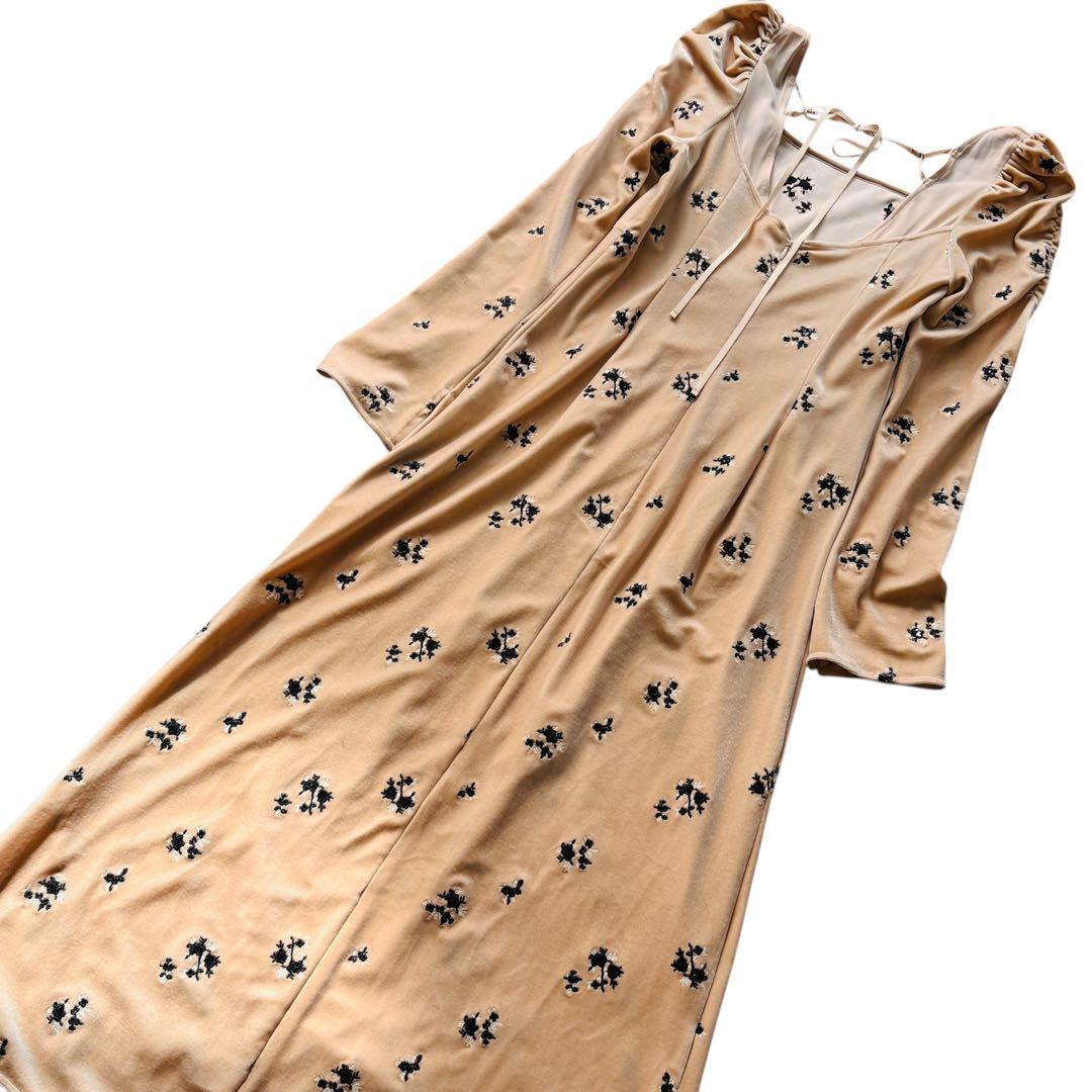 美品　FRAY I.D 完売24AW スクエアネックベロア刺繍OP