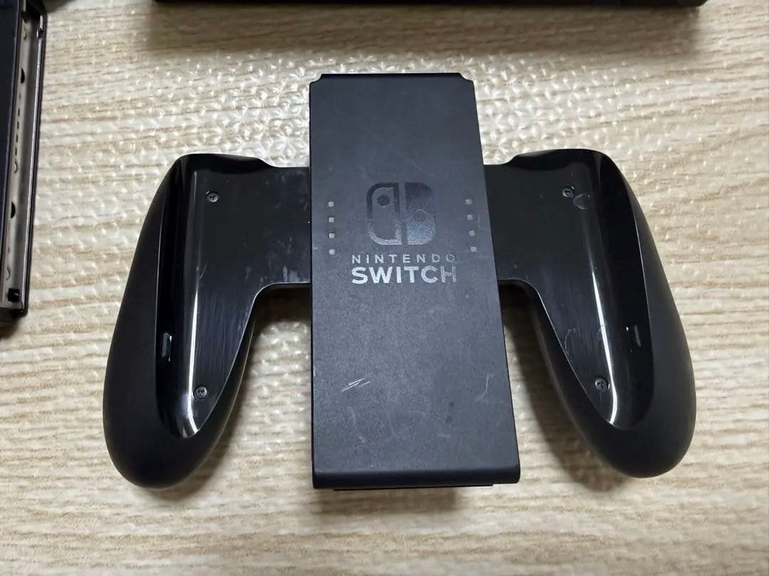 Nintendo Switch 本体 赤・青 Joy-Con 付属品あり