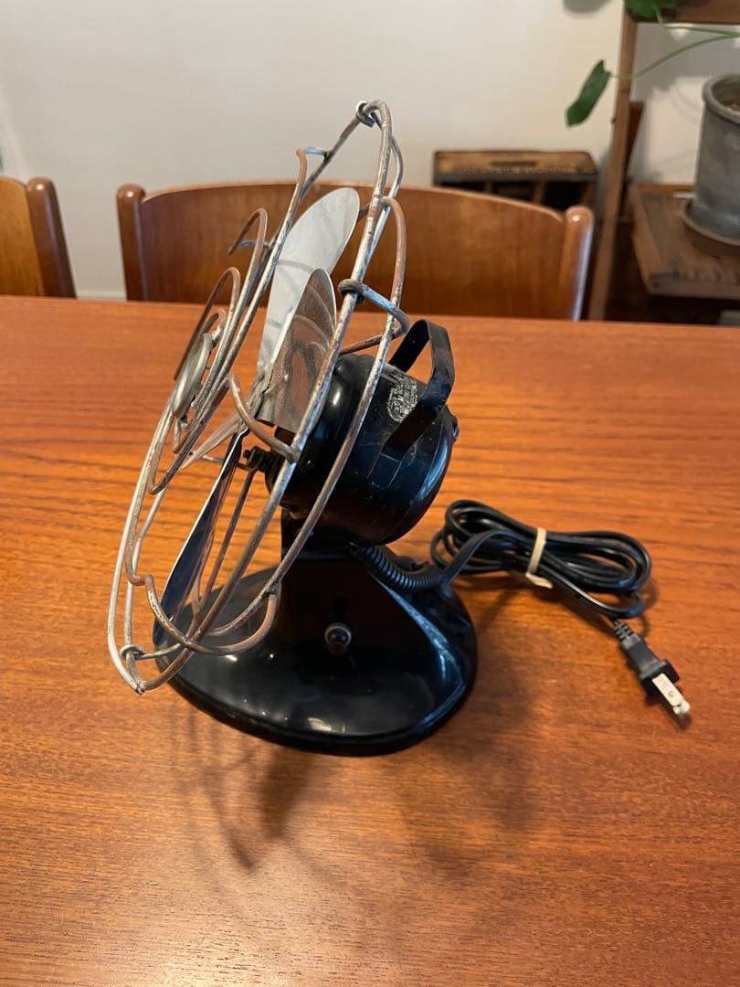 ヴィンテージ 卓上扇風機 3枚羽根 黒