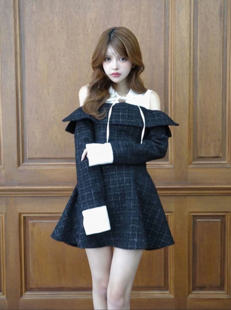 Randy ツイードショルダーカットフレアミニワンピース