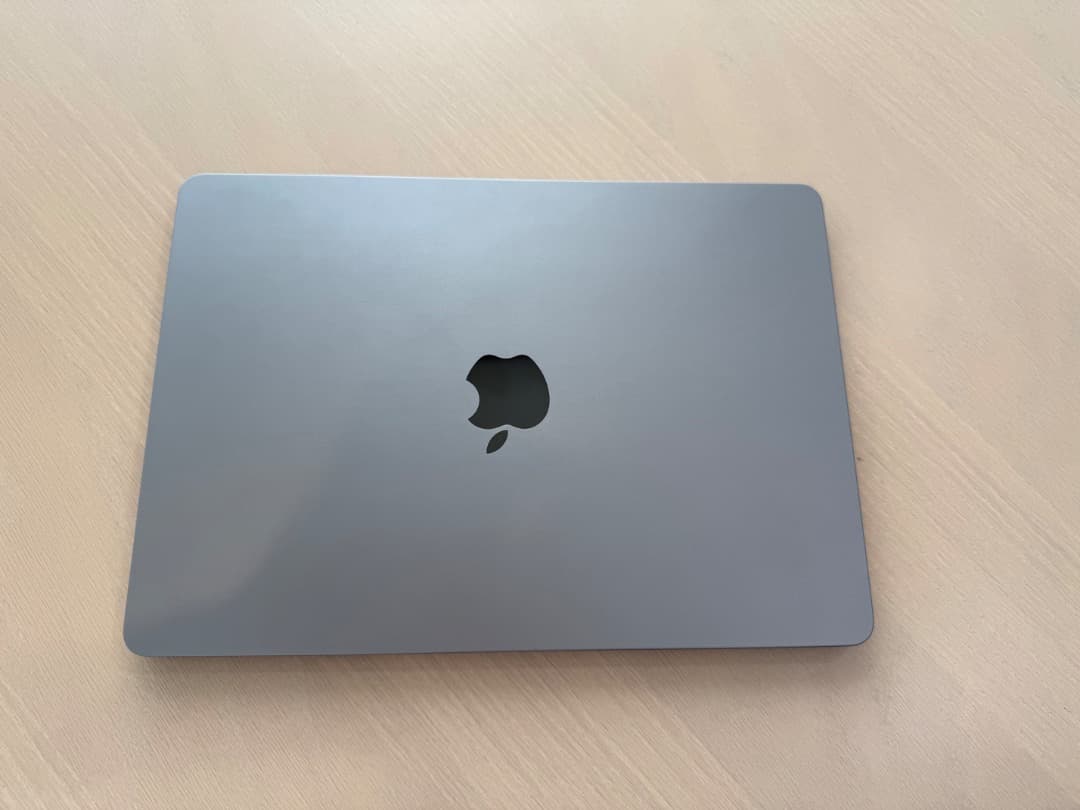 MacBook Air M2 13.6” 8GB 256GB グレー US配列
