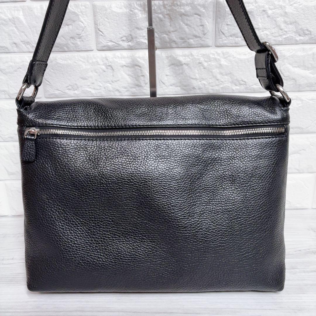 【ステファノマーノ】 ショルダーバッグ レザー 黒 イタリア 肩がけ シボ革