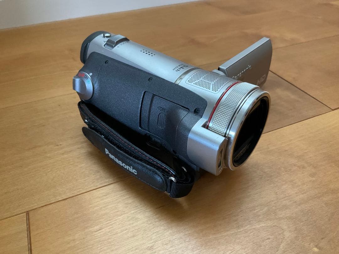 Panasonic HDC-TM300 ビデオカメラ 本体