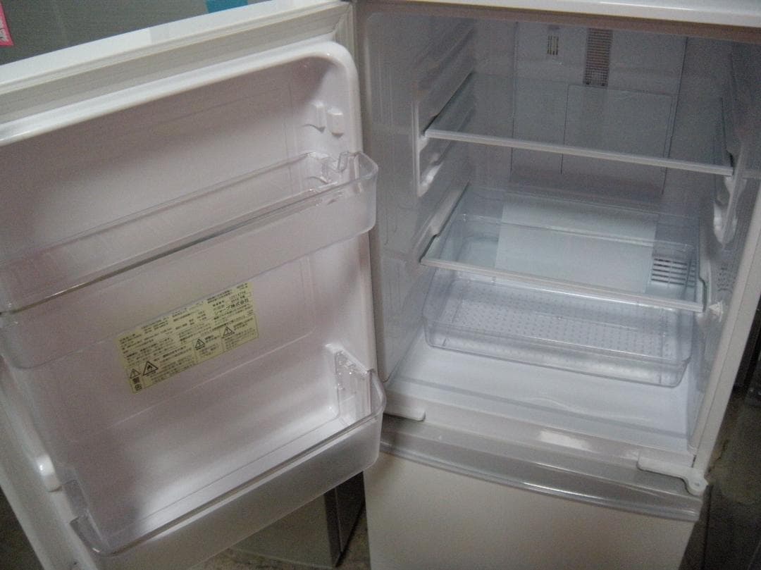 24★2ドアノンフロン冷凍冷蔵庫 137L★SJ-14E5-KW★2018年製