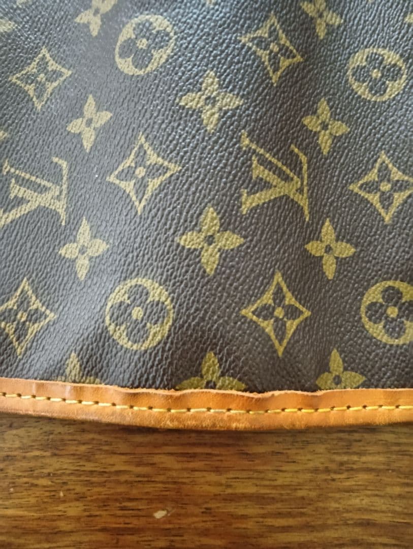 Louis Vuitton モノグラム　ガーメントバッグ