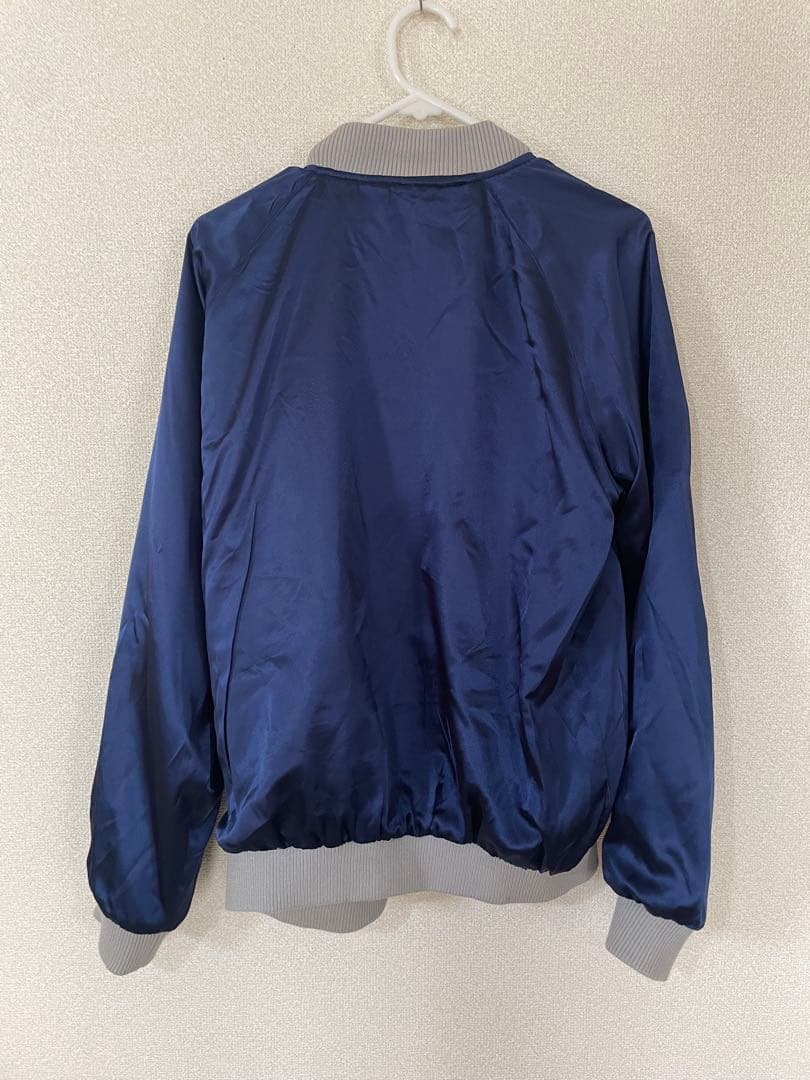 女王蜂オリジナルスカジャン　「氷山孔雀」