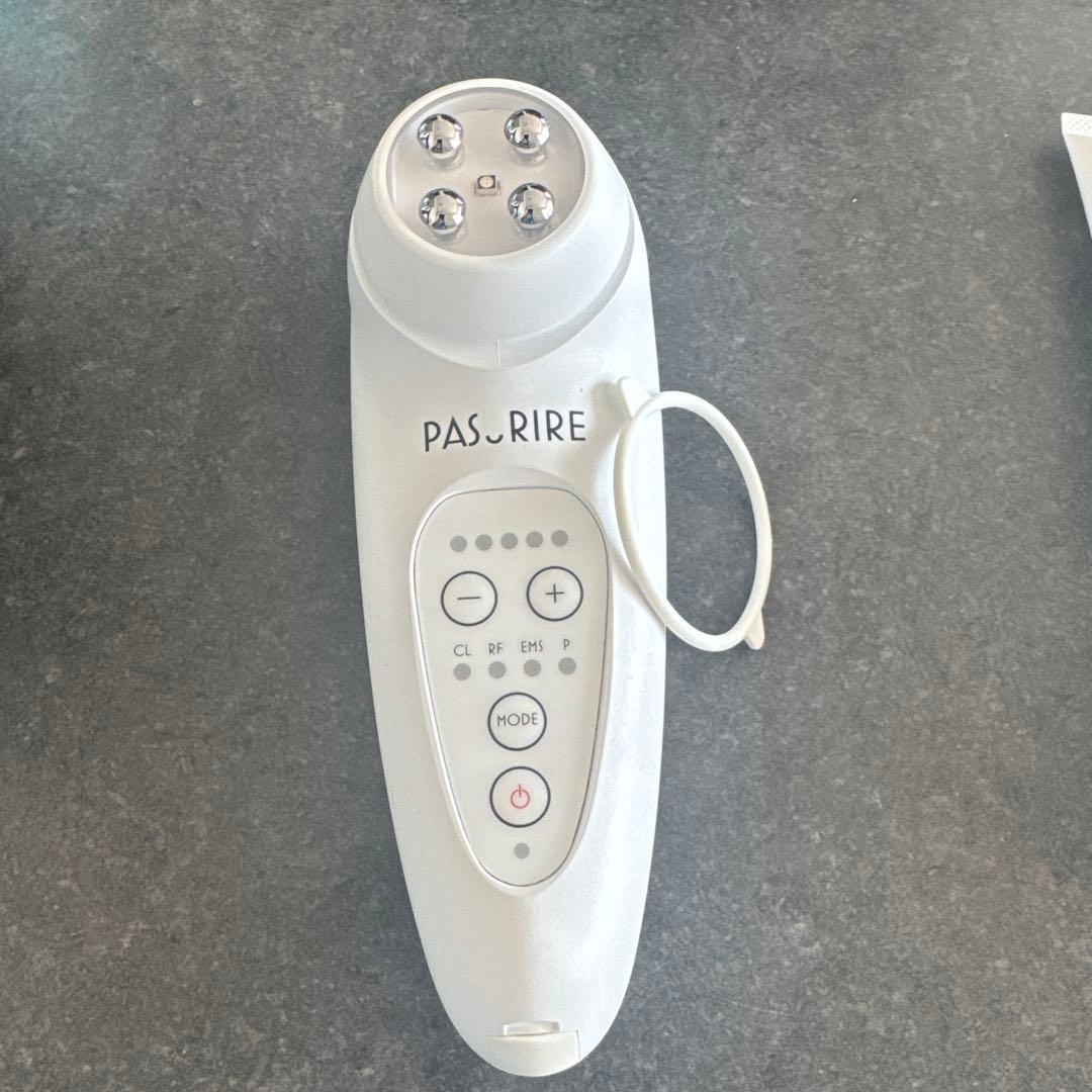 パスリル　PASURIRE 美顔器