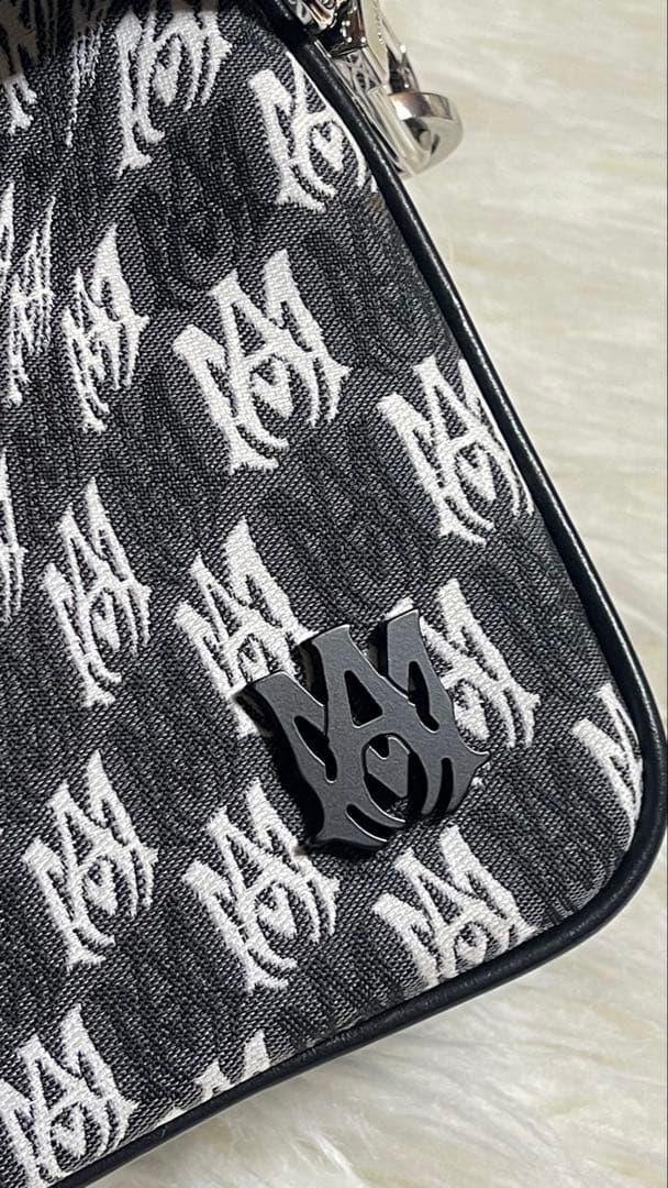 AMIRI ワープ モノグラム キャンバス カメラ クロスボディバッグ