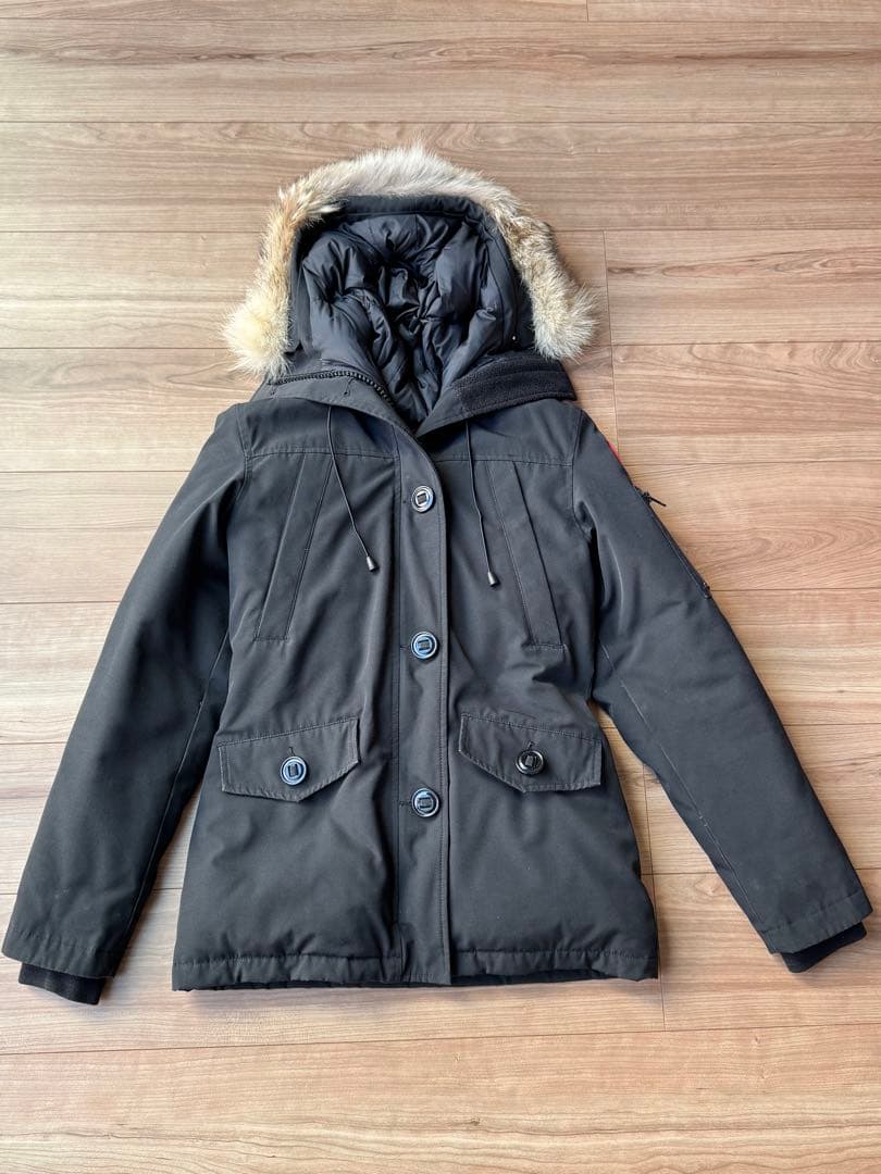 けいた カナダグース　ファー付きフード ブラックダウンジャケット　XS