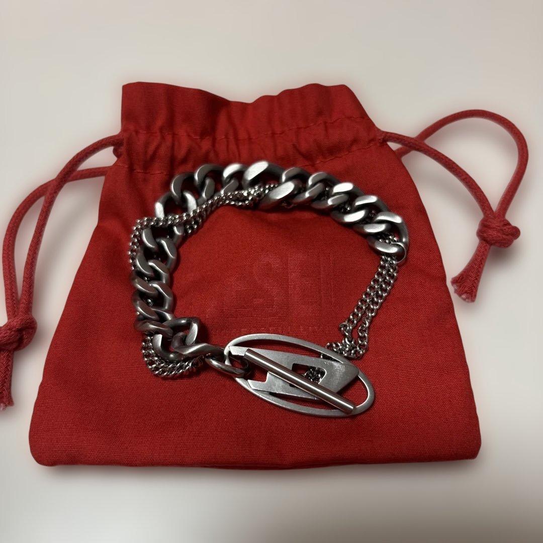 DIESEL シルバー チェーンブレスレット(箱、袋付き)