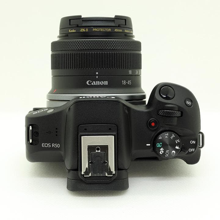 美品 Canon EOS R50 ミラーレス一眼 標準ズームレンズキット 備品付