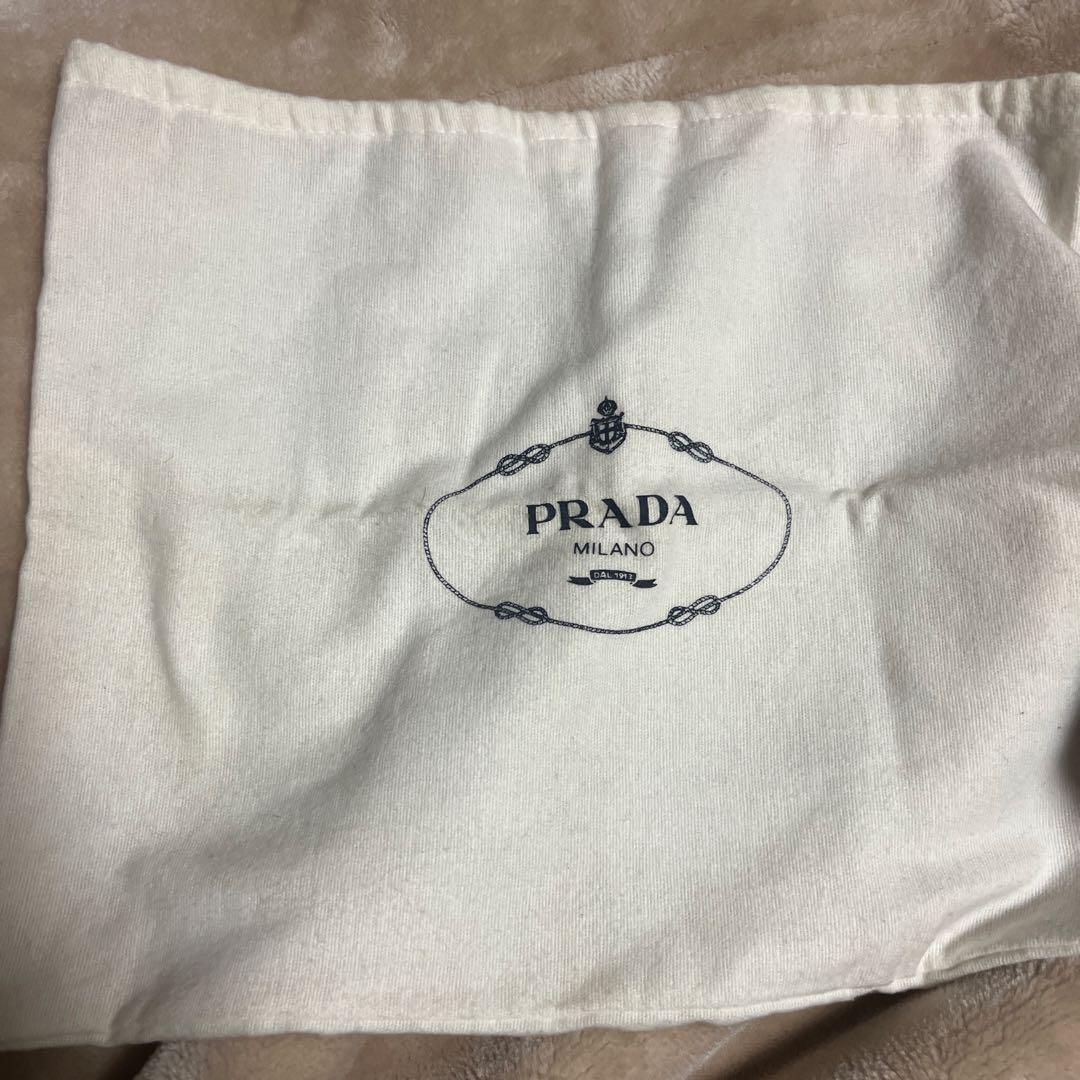 （美品）PRADA ワンショルダーレザーバッグ