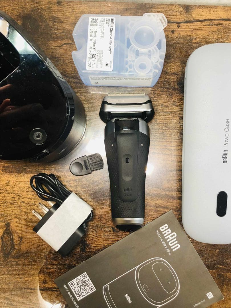 【美品】BRAUN（ブラウン）シリーズ9 Pro 9477cc メンズシェーバー