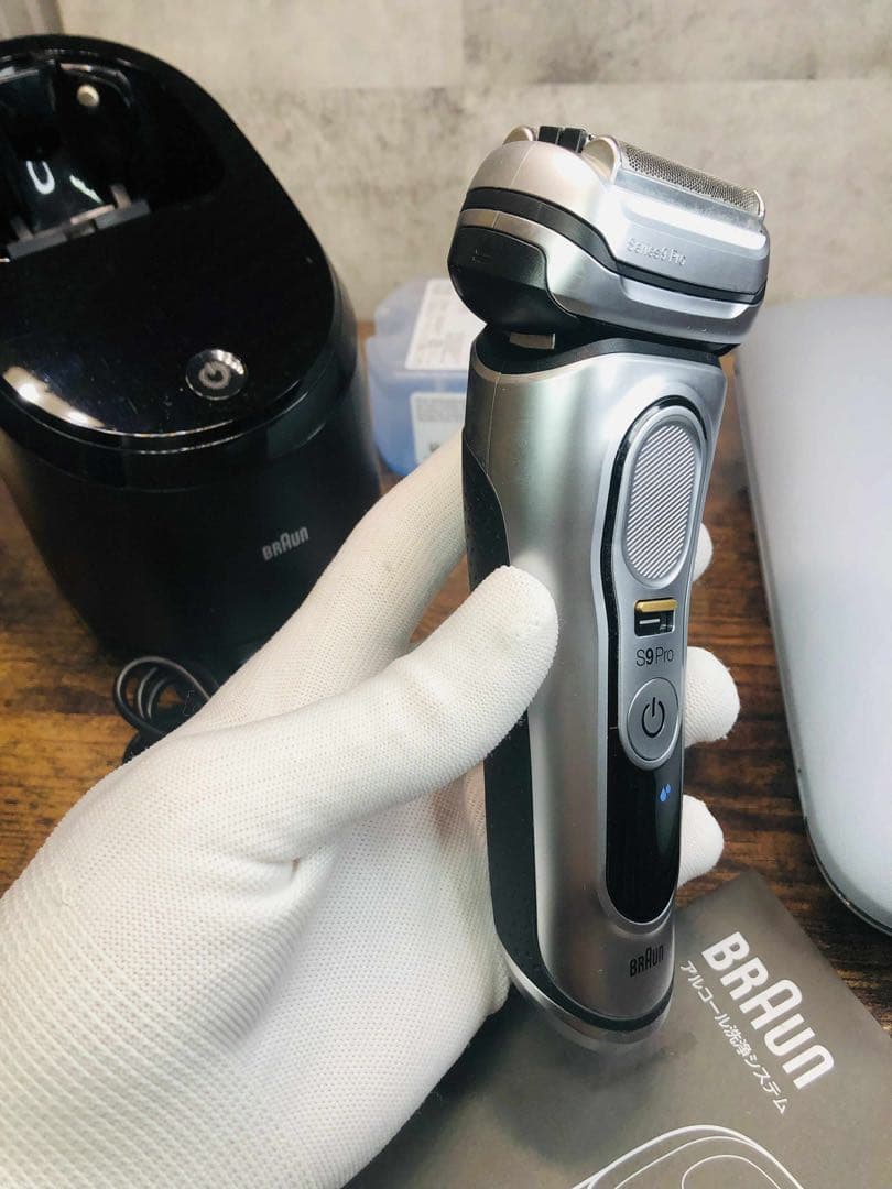 【美品】BRAUN（ブラウン）シリーズ9 Pro 9477cc メンズシェーバー