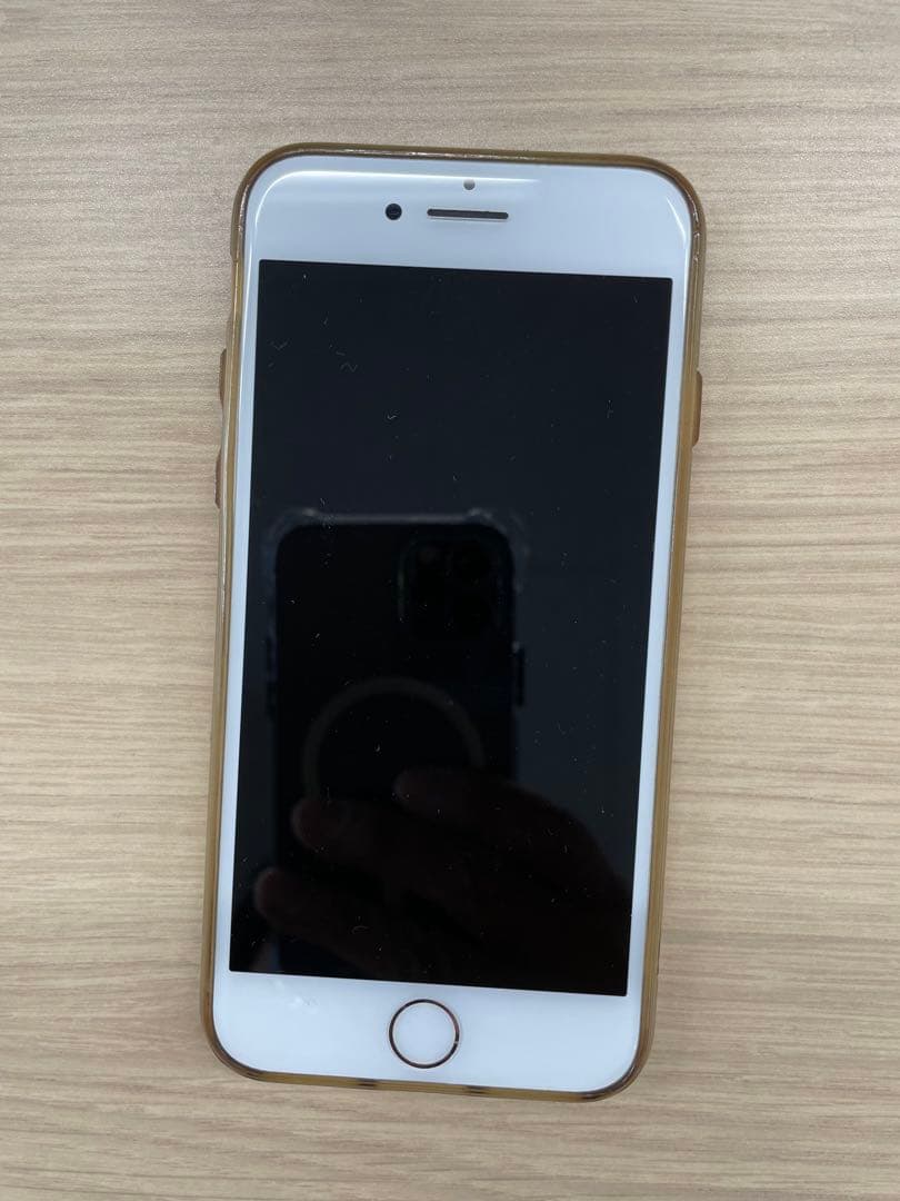 iPhone8 ゴールド色