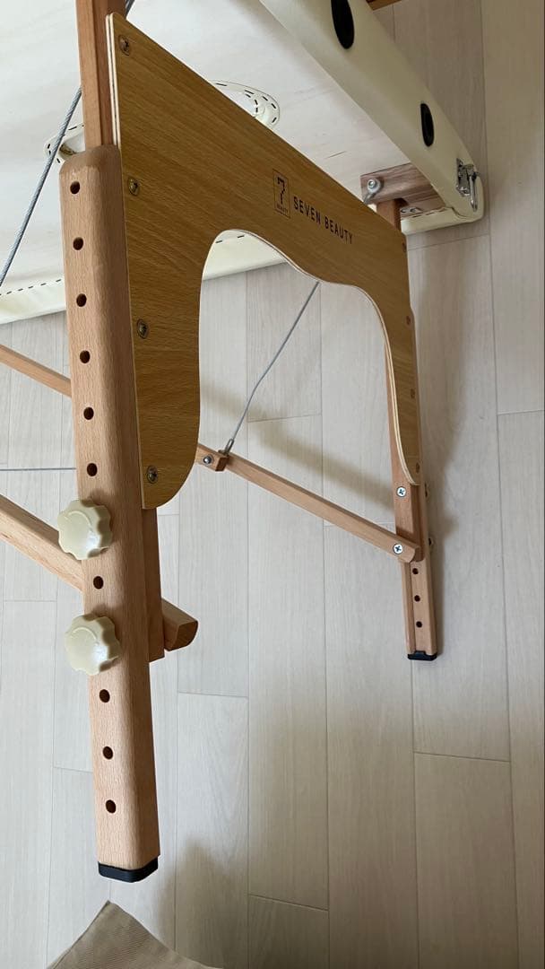 SEVEN BEAUTY 折りたたみ マッサージベッド