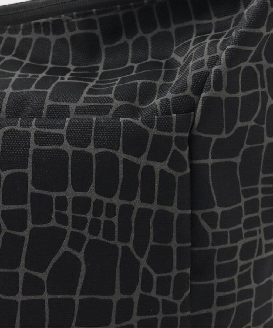 じゅんじゅんや様用　OVERLAND ショルダーバッグ　新品　スパイダーウェブ