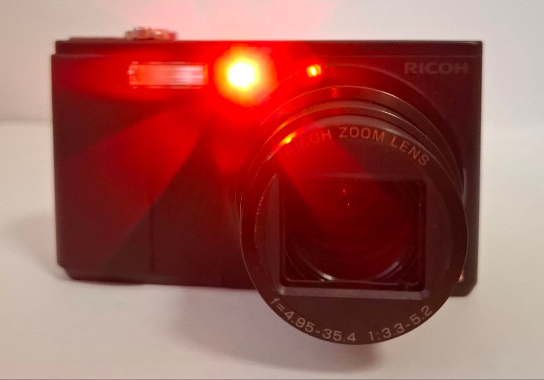 [美品]リコー RICOH Caplio R8 デジタルカメラ